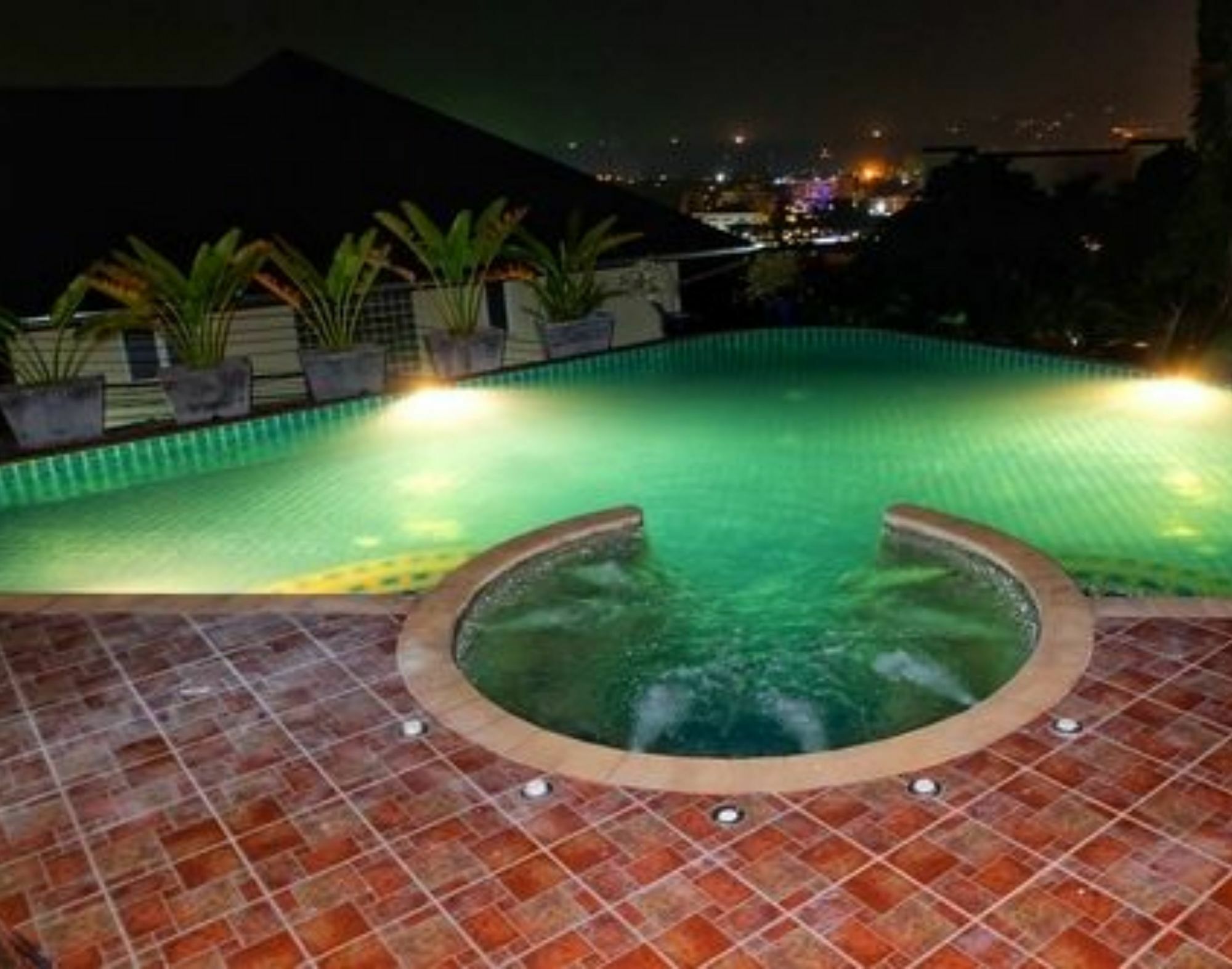 Happy Holidays Luxury Pool Villa Patong Экстерьер фото